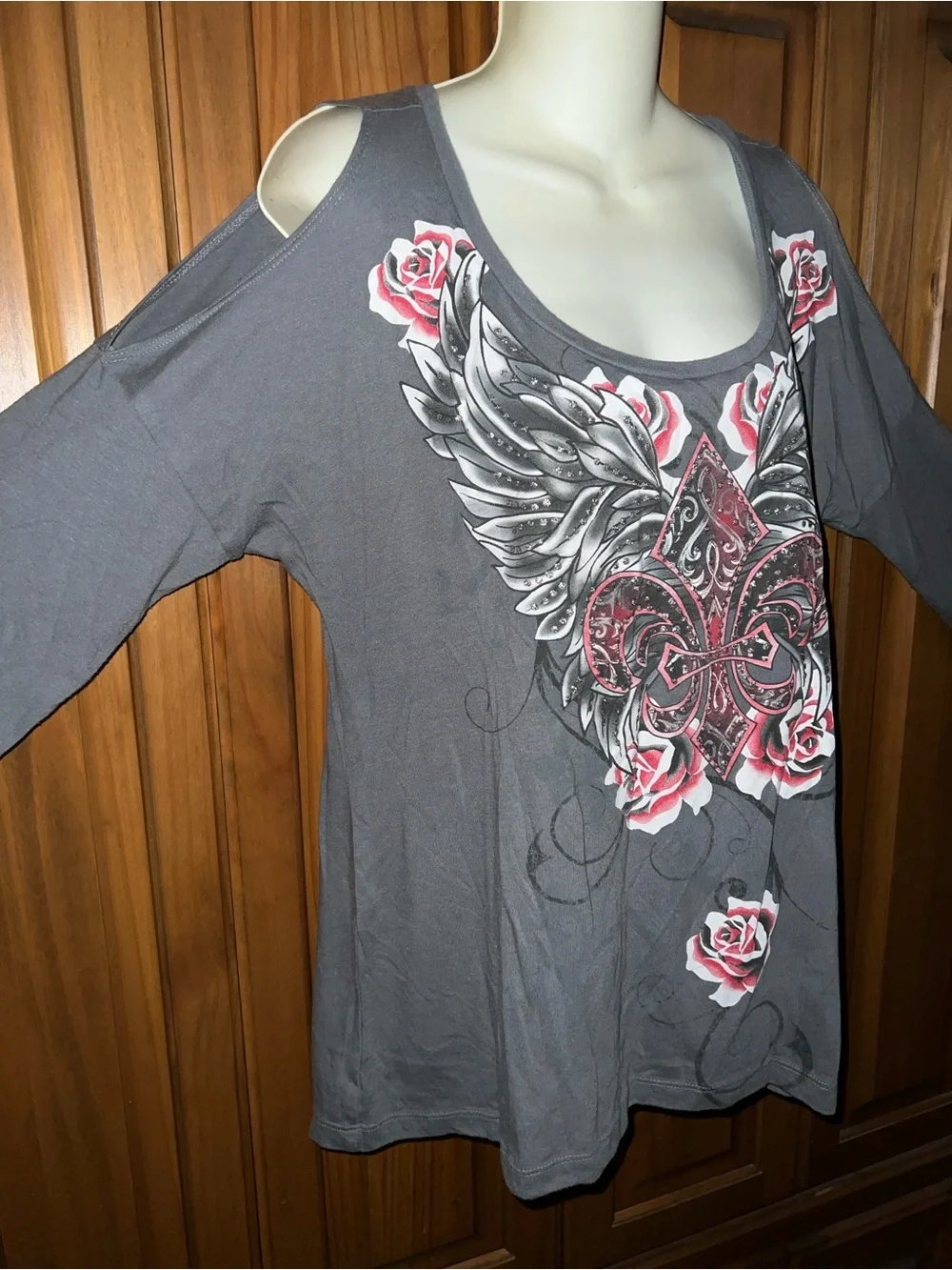 Appropriate Behavior top - Picture 4 of 8